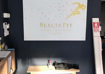 Γυμναστήριο Health Fit Plexi Επιγραφή
